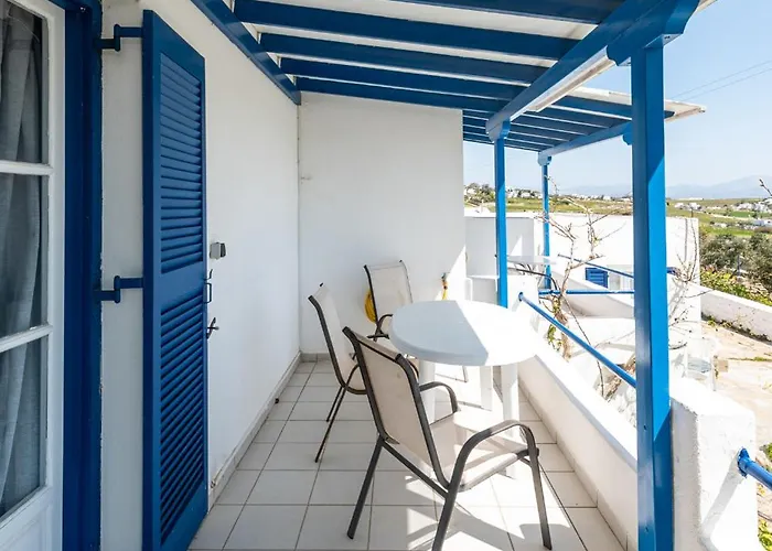 Galini Me Thea Chrisi Akti (Paros)