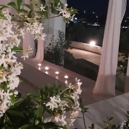 Galini Me Thea Chrisi Akti (Paros)